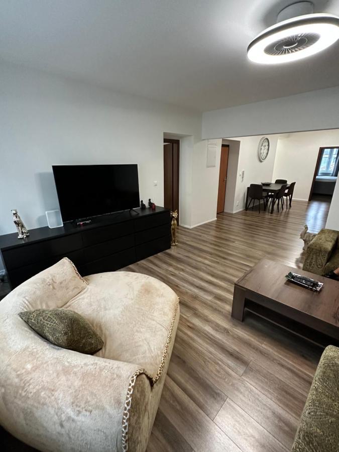 ברטיסלאבה Medena Apartment Old Town With Free Parking מראה חיצוני תמונה