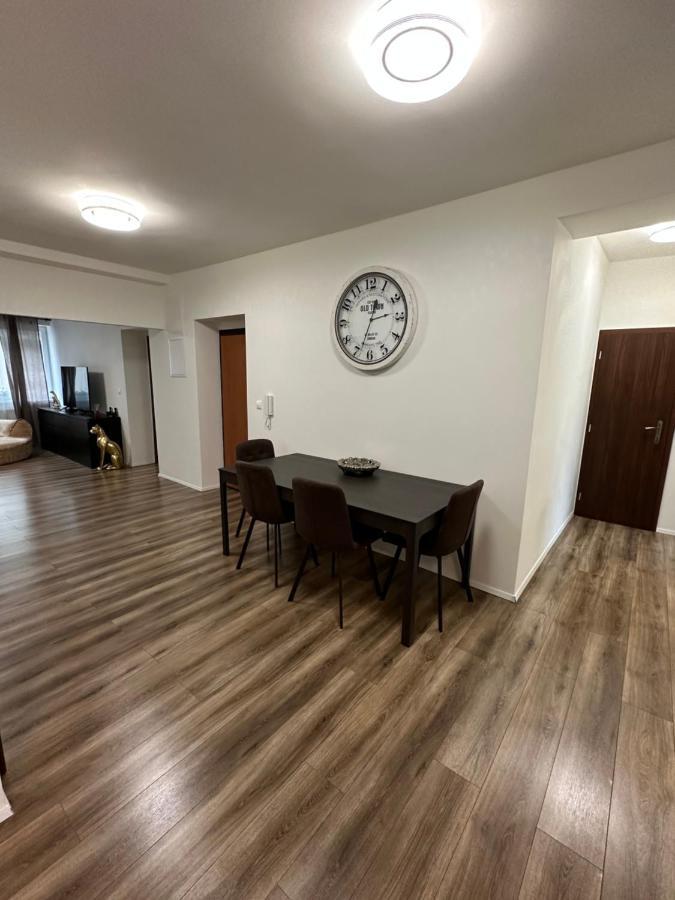 ברטיסלאבה Medena Apartment Old Town With Free Parking מראה חיצוני תמונה